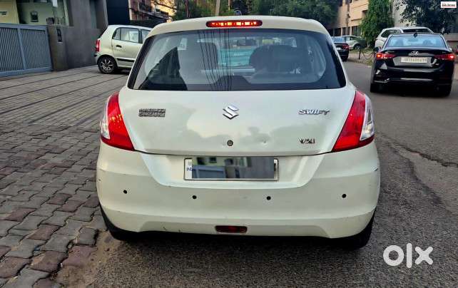 Maruti Suzuki Swift Vxi, 2016, Petrol