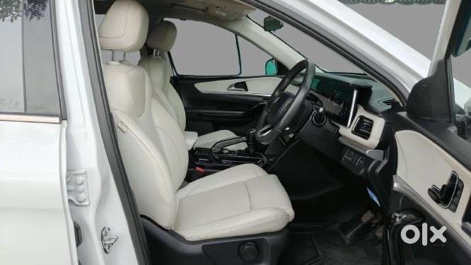 Mahindra Xuv700 2.2 Ax 7 Diesel Mt Str, 2024, Diesel