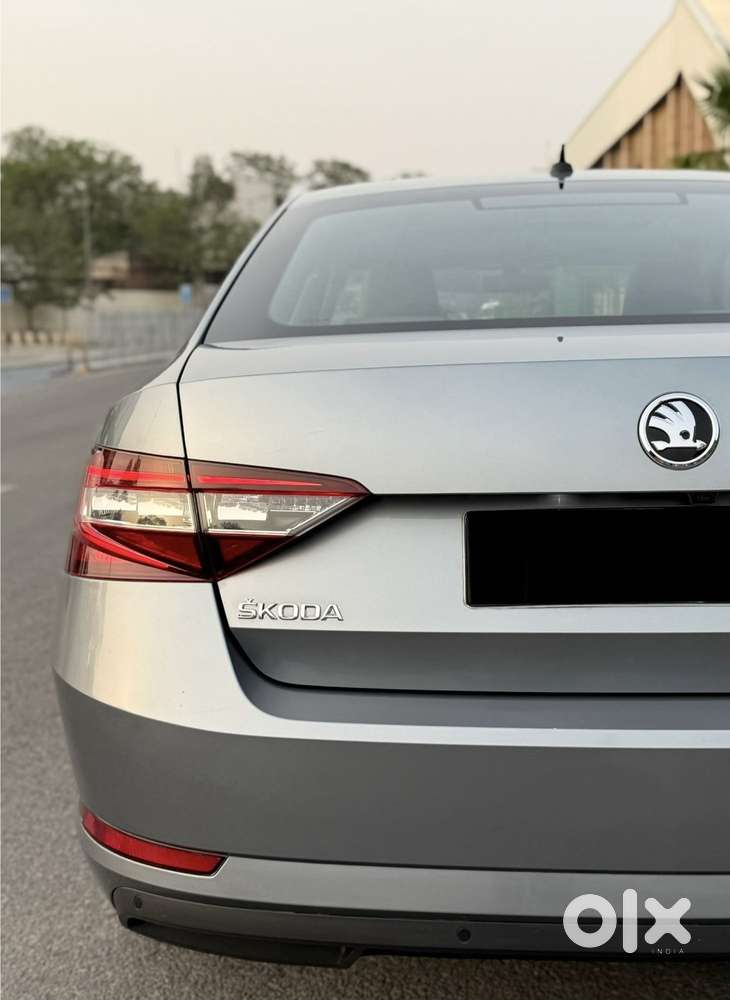 Skoda Superb L&k 1.8 Tsi At, 2019, Petrol