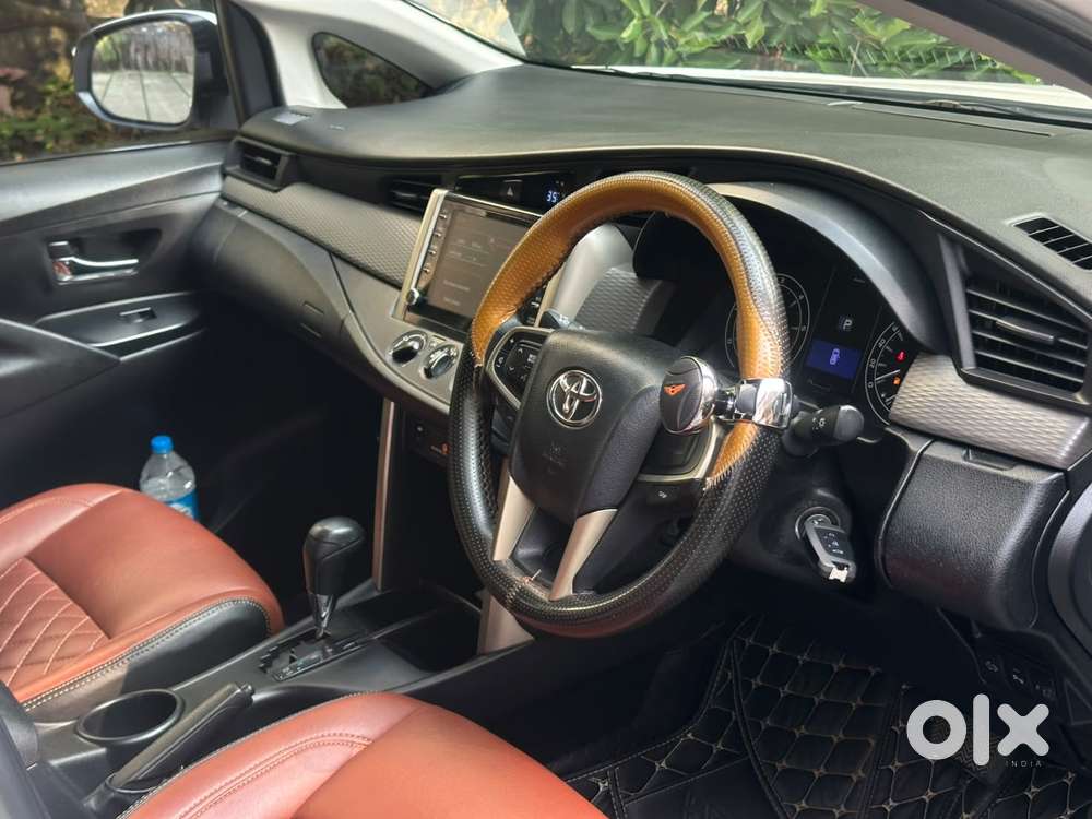 Toyota Innova Crysta [2020-ongoing] 2.4 Gx At 8 Str, 2022, Diesel