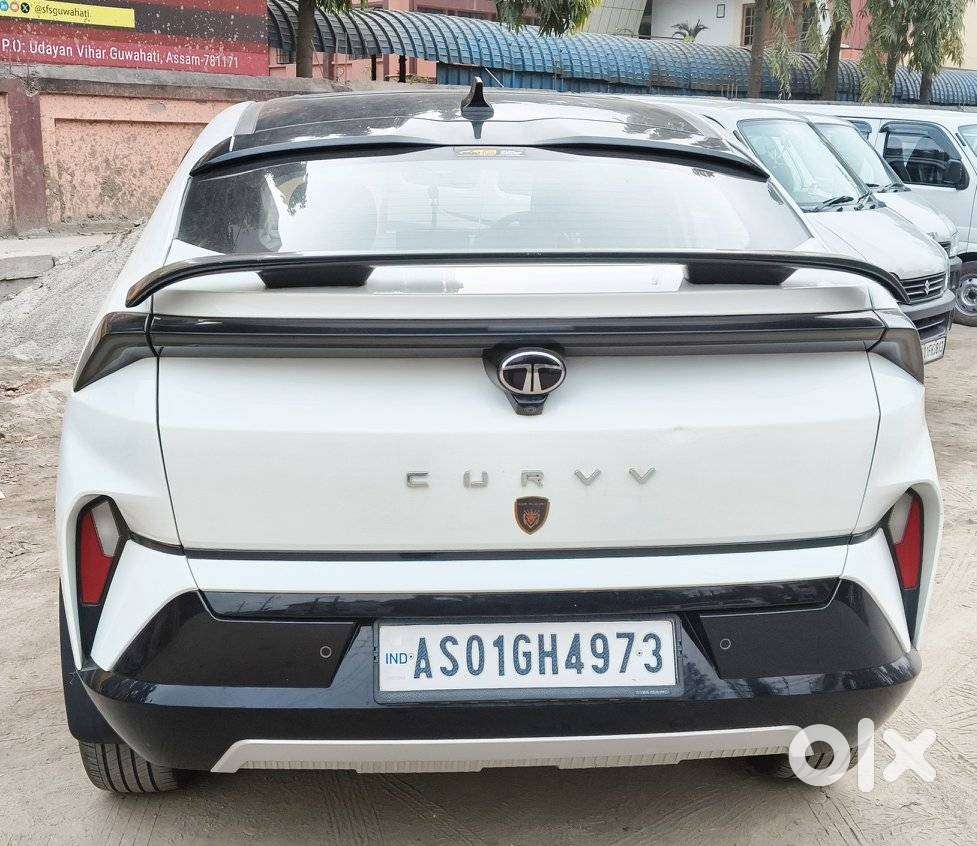 Tata Curvv Creative 1.2 Revotron Petrol 6mt, 2025, Petrol