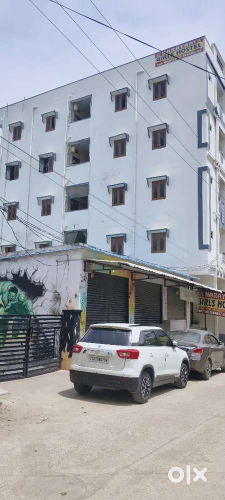 Girls hostel for sale in gandimaisama near to signal and busstand