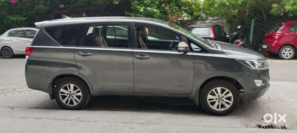 Toyota Innova Crysta 2.4 G Mt 8s, 2017, Diesel