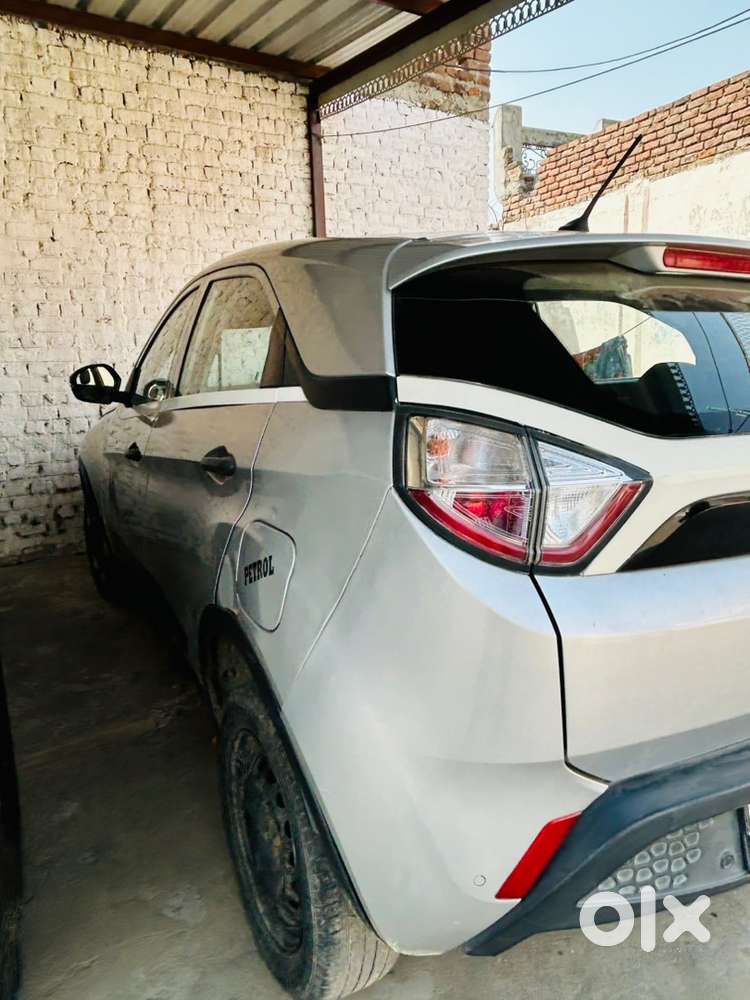 Tata Nexon Petrol 2018
