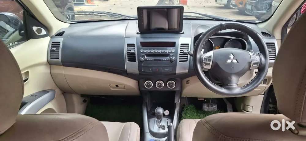 Mitsubishi Outlander 2009 Variant