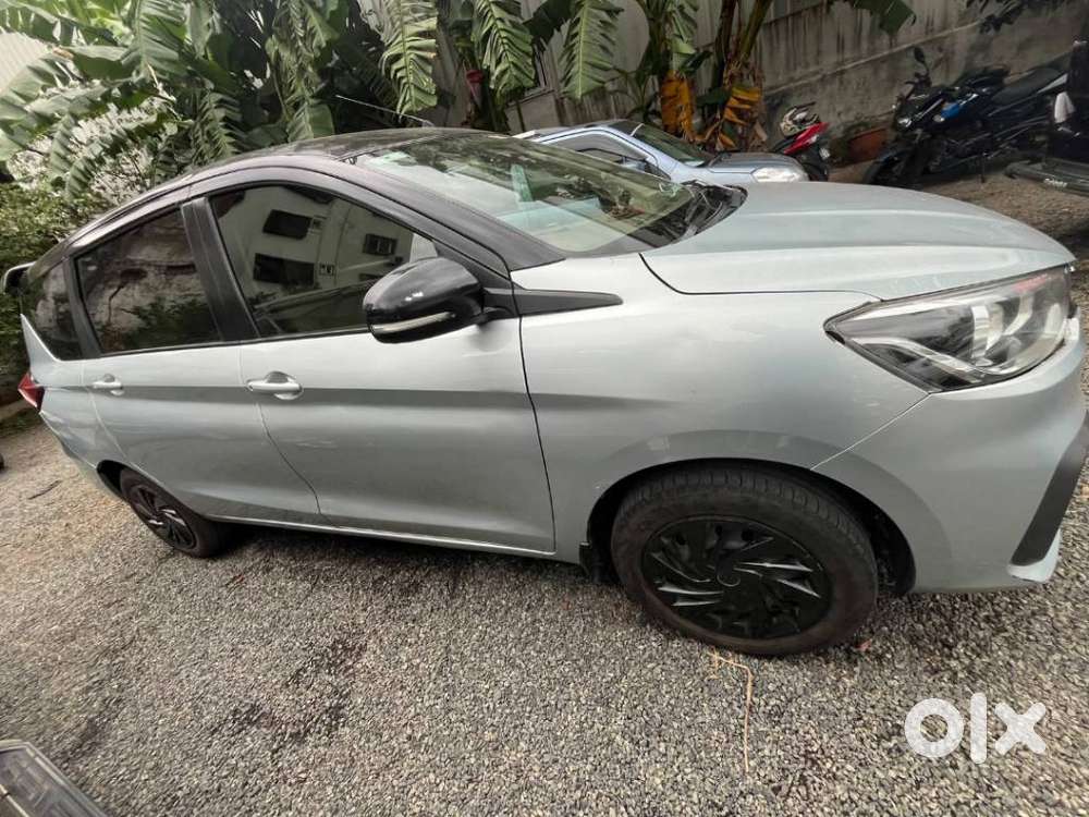 Maruti Suzuki Ertiga Vxi Shvs, 2024, Petrol