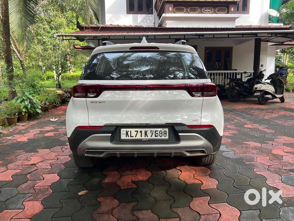 Kia Petrol Car 2023