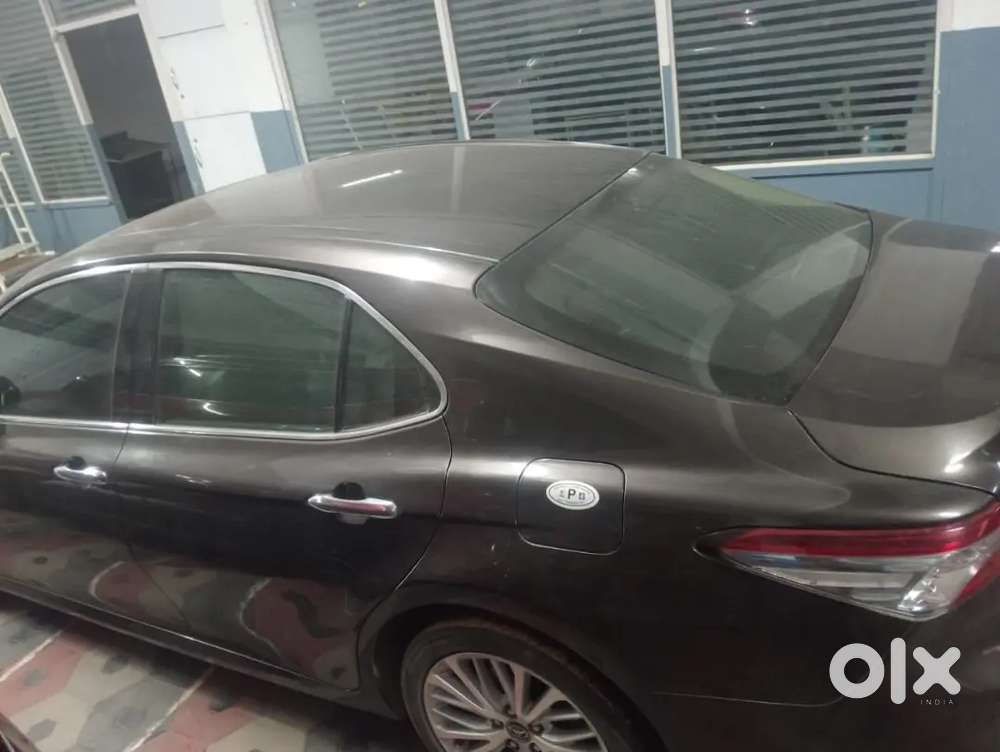 Toyota Camry Hybrid 2019