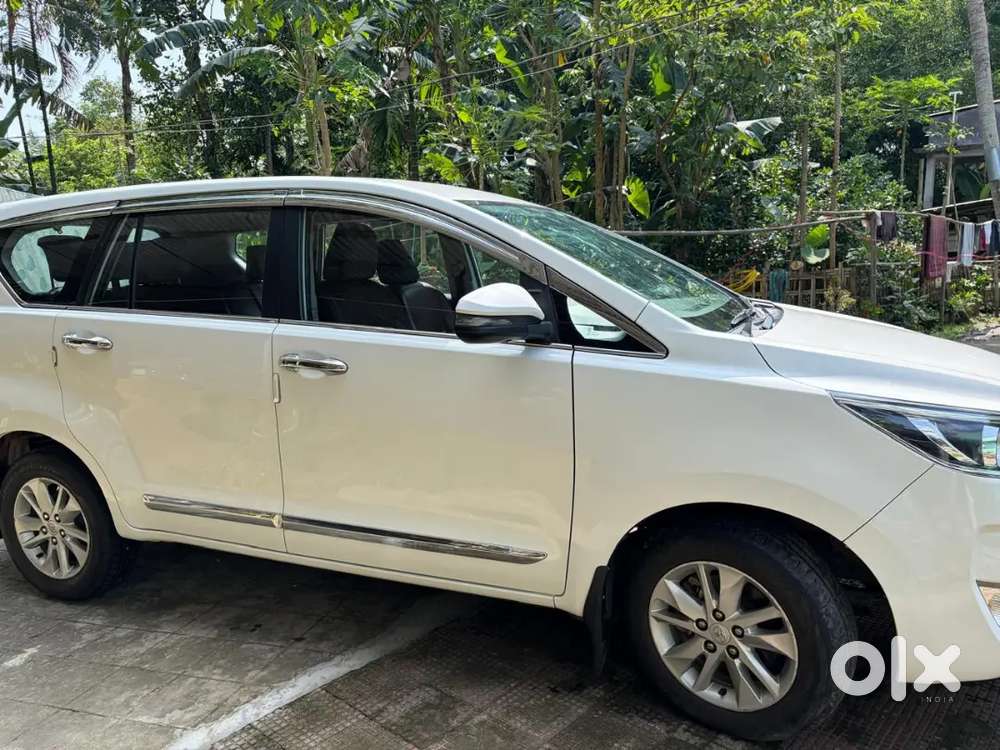 Toyota Innova 2023 Diesel Well Maintained