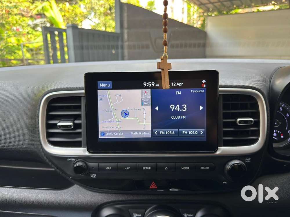 Hyundai Venue 2021 Petrol 18337 Km Driven Well Maintained