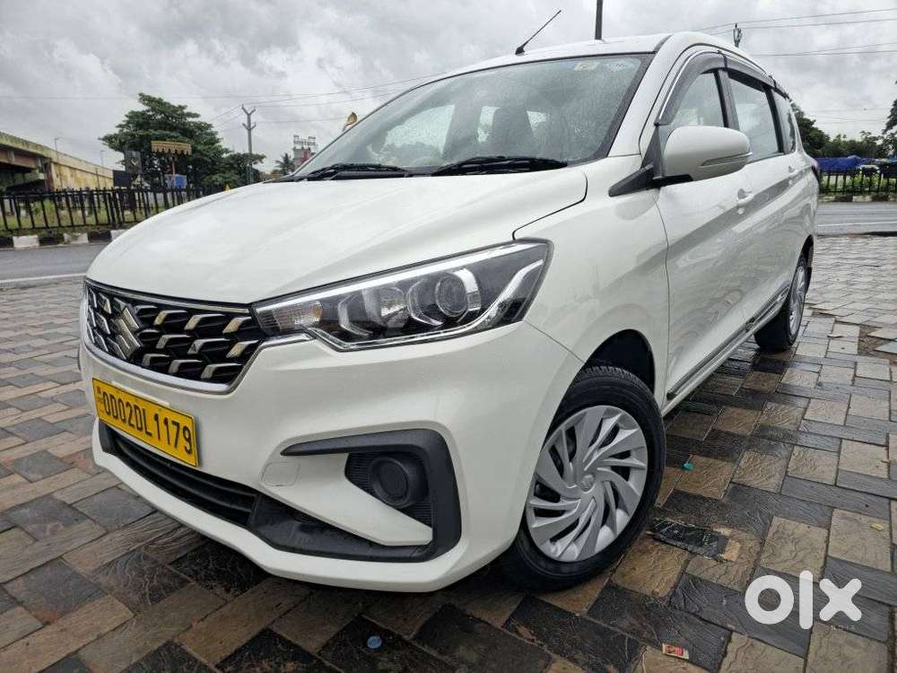 Maruti Suzuki Ertiga 1.4 Vxi Cng Anniversary Edition, 2026, Cng & Hy..
