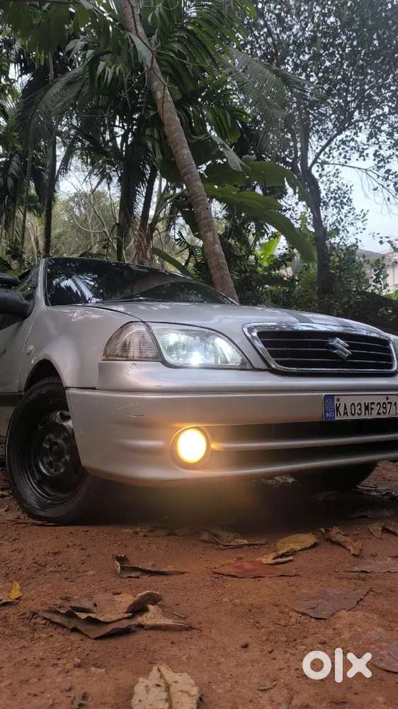 Maruti Suzunki Esteem 2006