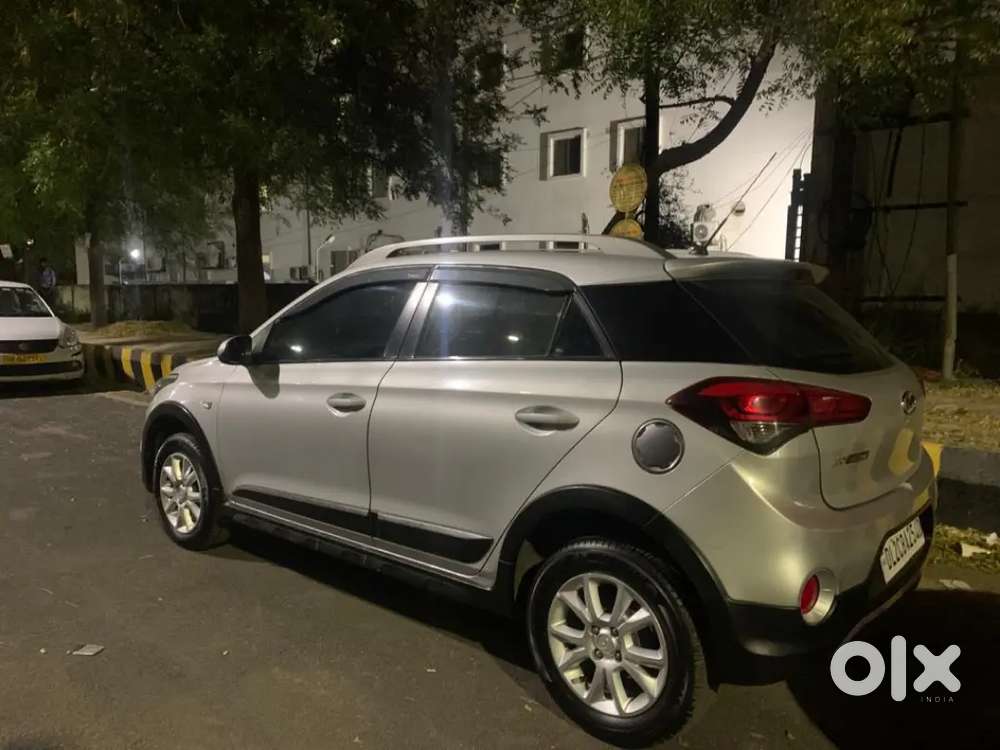 Hyundai I20 Active 2015 Petrol 70000 Km Driven...clean Car