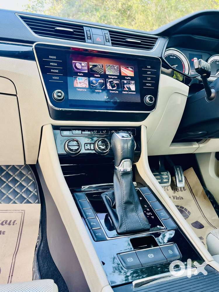 Skoda Superb Lk 1.8 Tsi At, 2019, Petrol