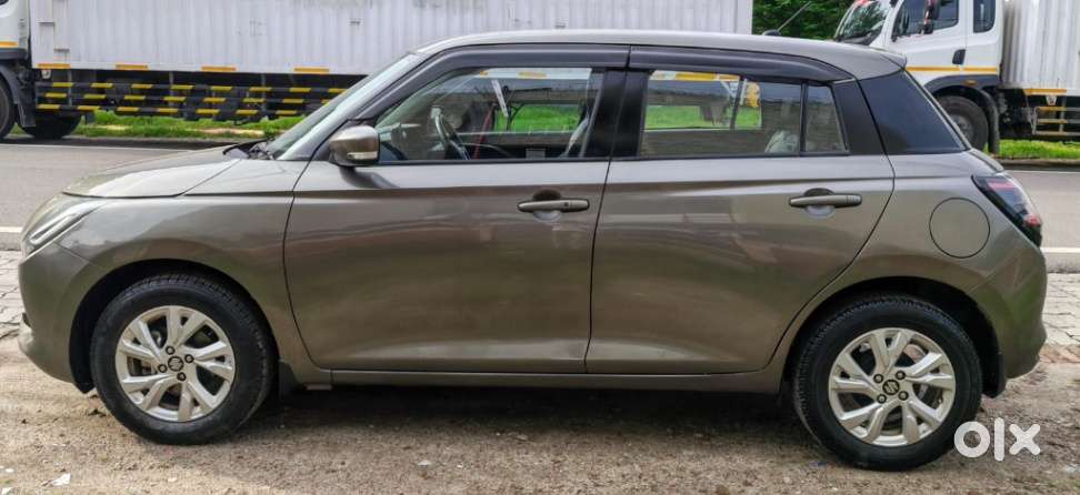 Maruti Suzuki Swift 1.3 Zxi, 2025, Petrol