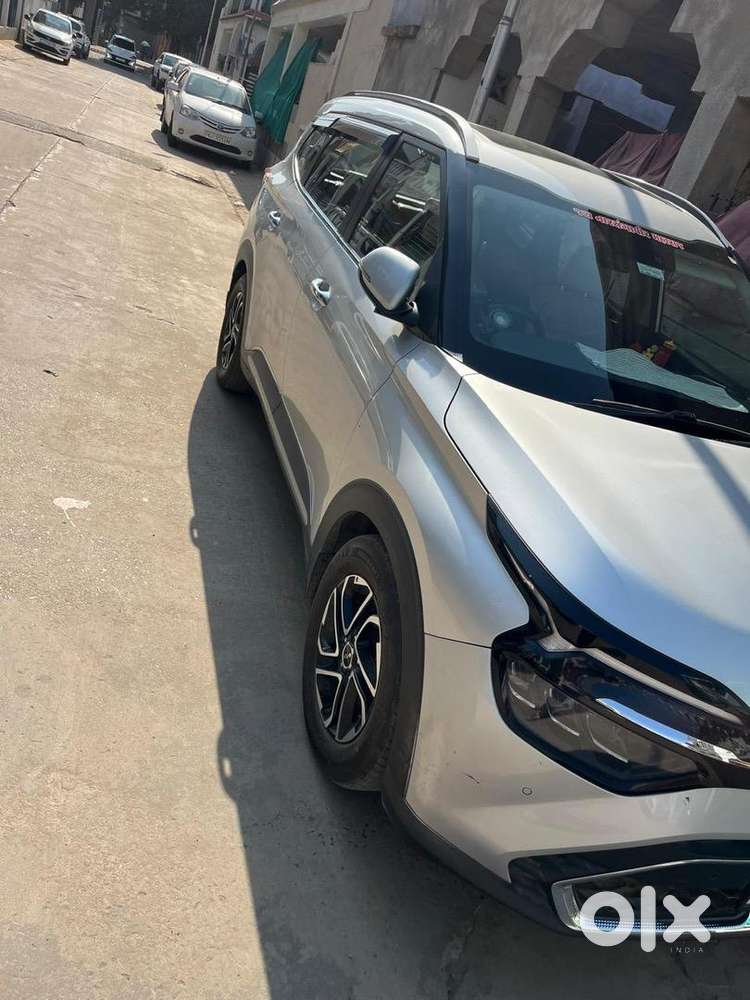 Kia Carens 2022 Diesel 92000 Km Driven