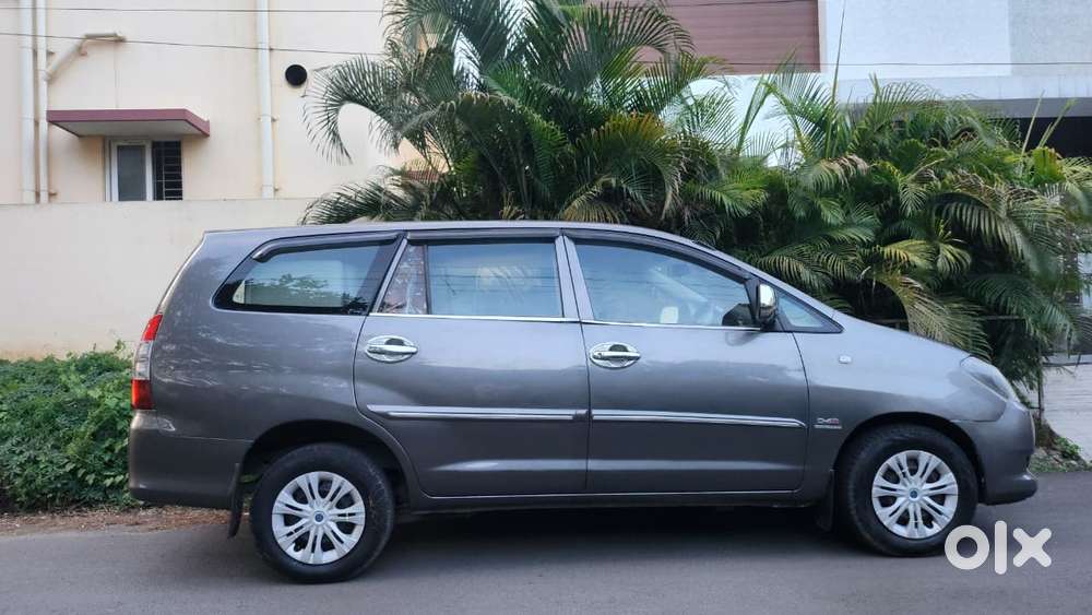 Toyota Innova 2004-2011 2.5 G4 Diesel 8-seater, 2011, Diesel