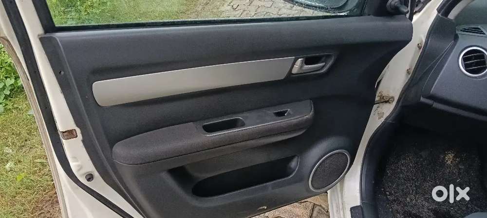 Maruti Suzuki Swift 2010