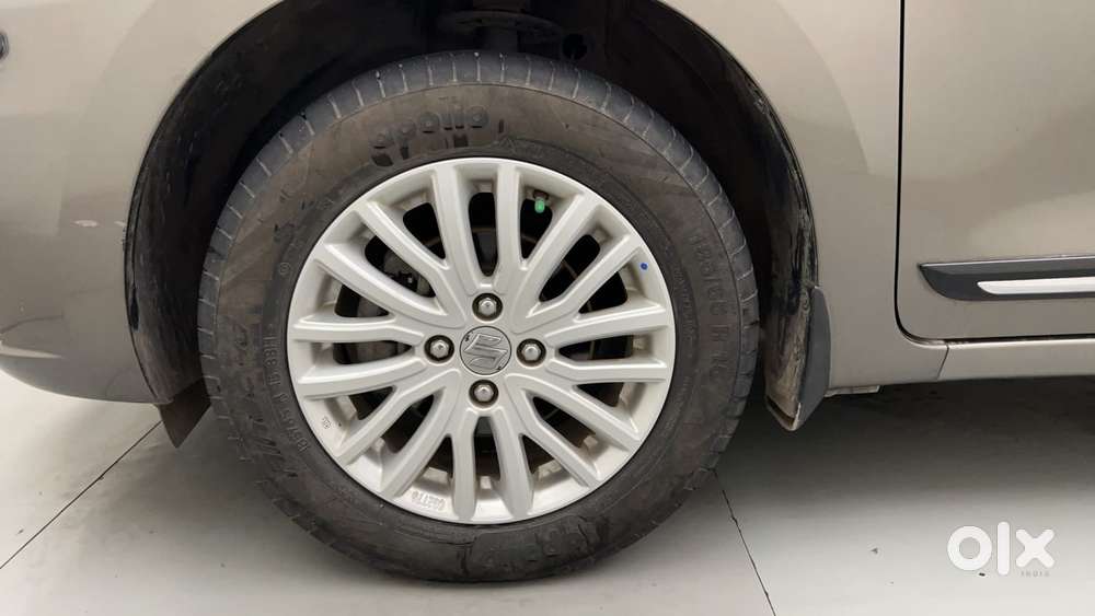 Maruti Suzuki Dzire 1.2 Zxi, 2022, Petrol