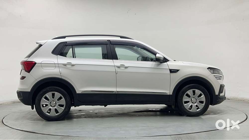 Skoda Kushaq Active 1.0 Tsi Mt, 2022, Petrol
