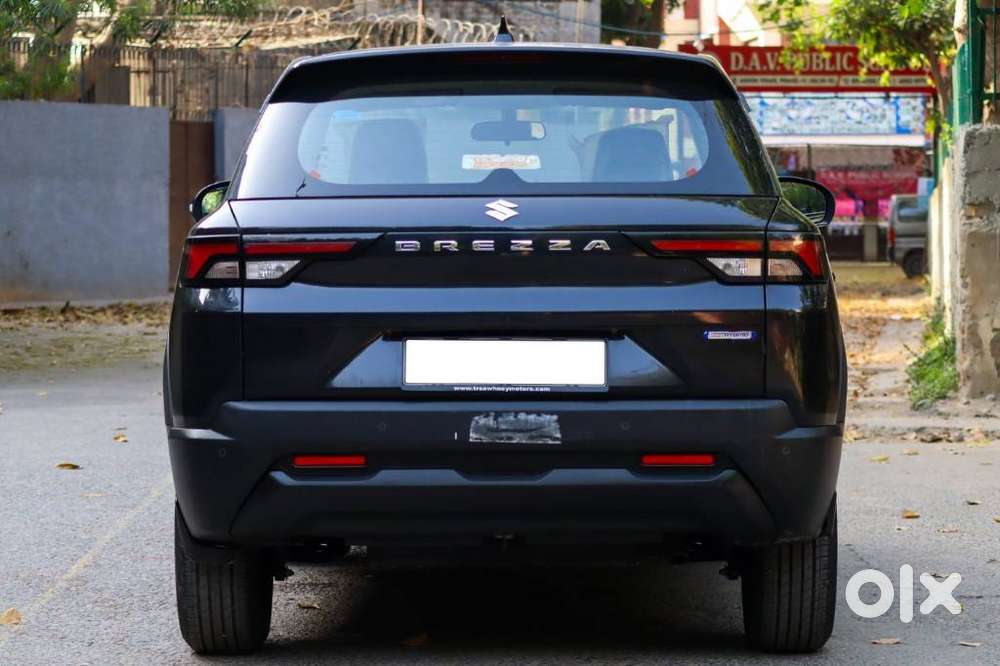 Maruti Suzuki Brezza Vxi At, 2025, Petrol