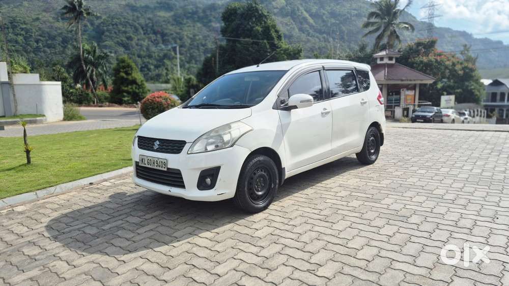Maruti Suzuki Ertiga Vxi, 2015