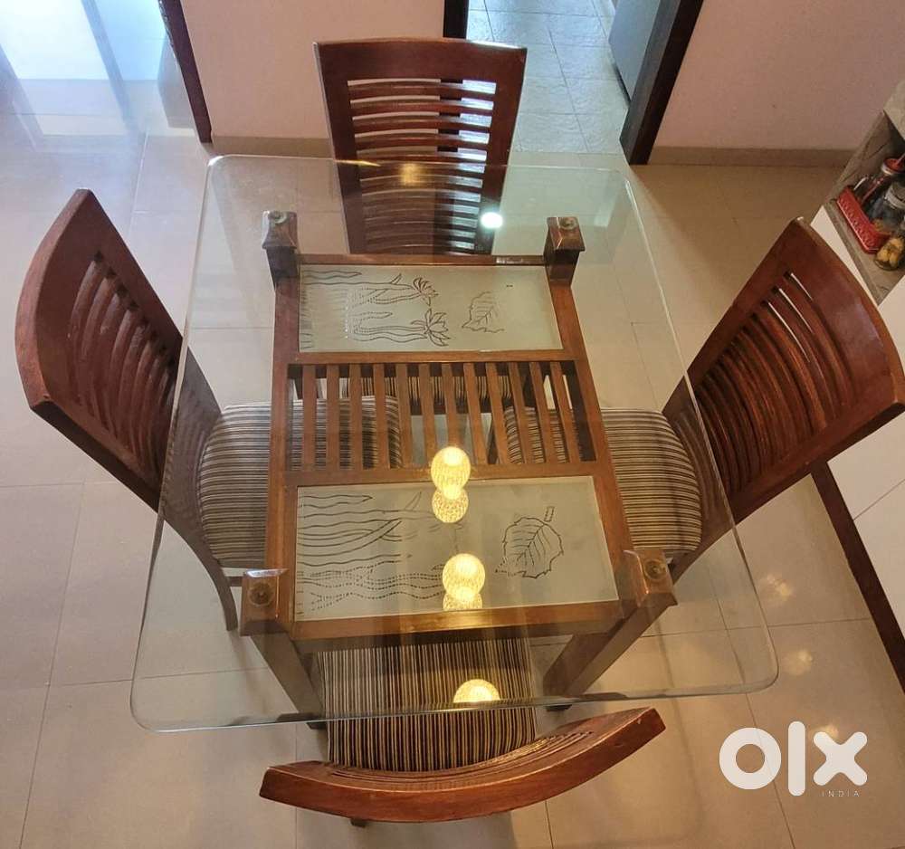 Dining Table 4 seater (4*3 ft) for sale in Akshayanagar, Begur