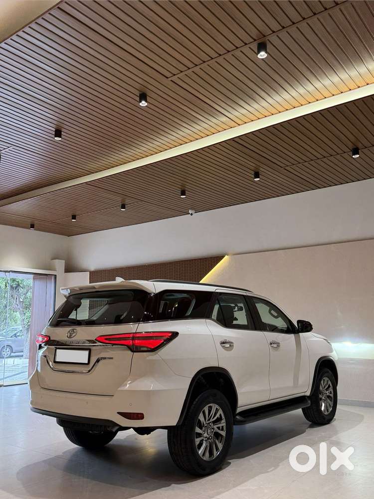 Toyota Fortuner [2021-ongoing] 2.8 2wd Diesel At, 2021, Diesel