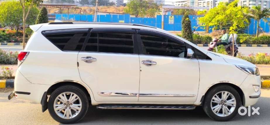 Toyota Innova Crysta