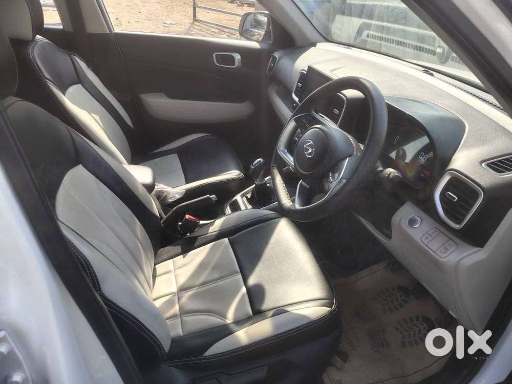Hyundai Venue Sx (o) Mt 1.5 Diesel, 2024, Diesel