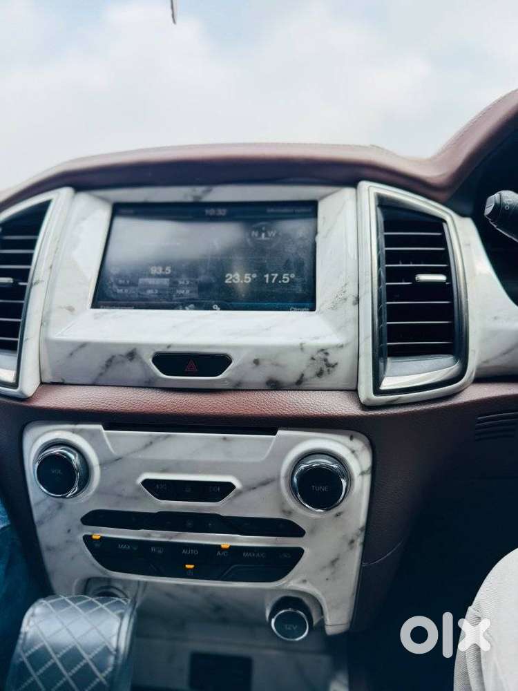 Ford Endeavour 2.2 Titanium At 4x2, 2016, Diesel