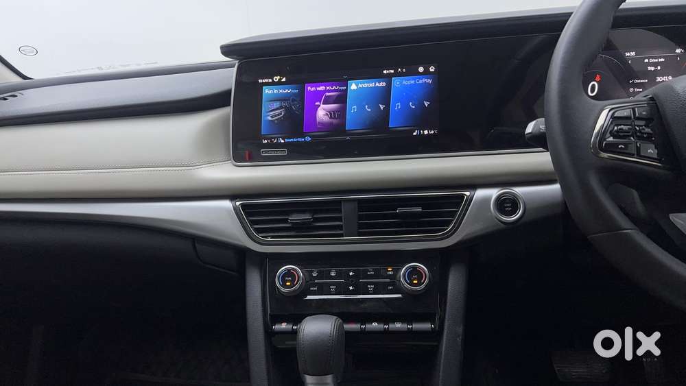 Mahindra Xuv700 2.0 Ax 7 Petrol At Luxury Pack Str, 2024, Petrol