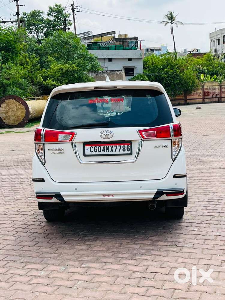 Toyota Innova Crysta 2.7 Zx At, 2022, Petrol
