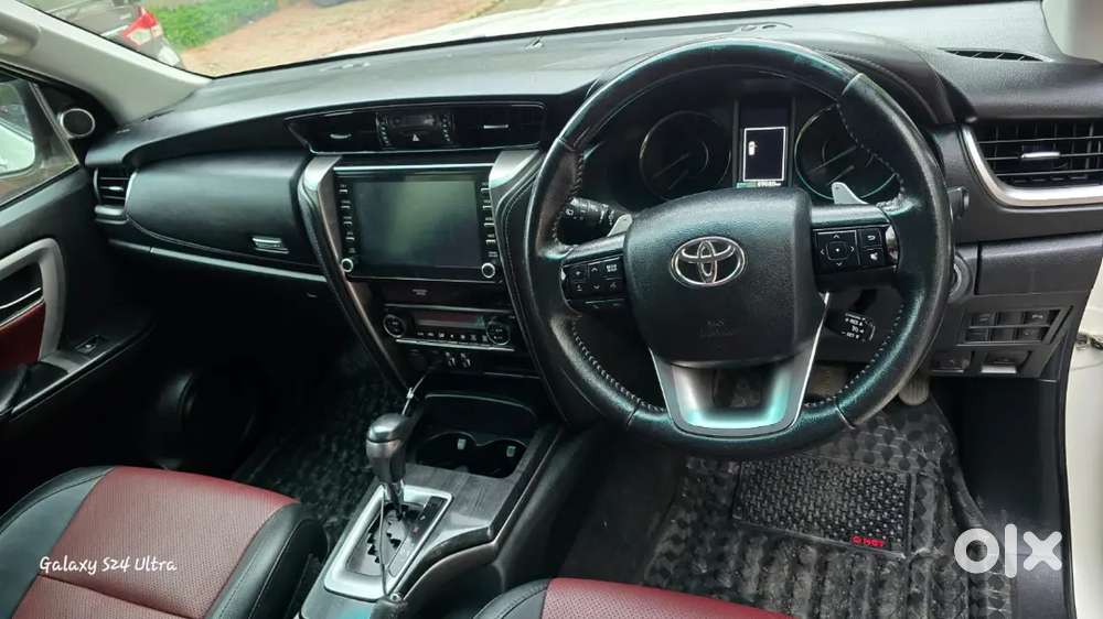 Toyota Fortuner Legender 2023 Diesel Automatic