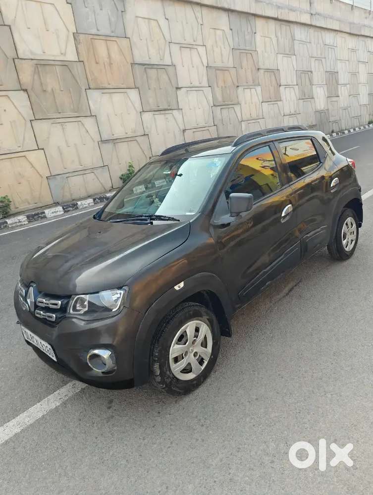 Renault Kwid 2016 Model Petrol Car.