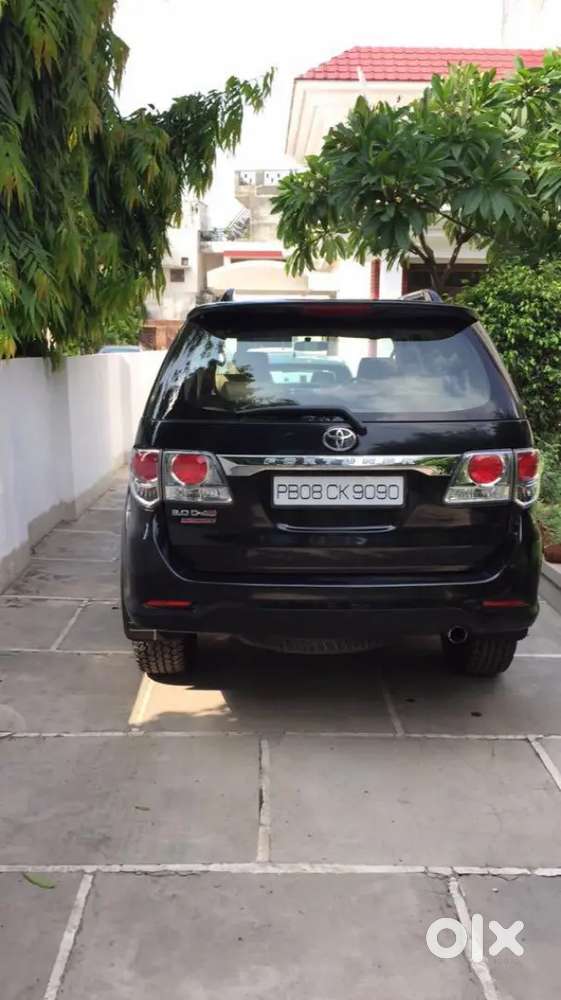 Toyota Fortuner 2013 Diesel Well Maintained
