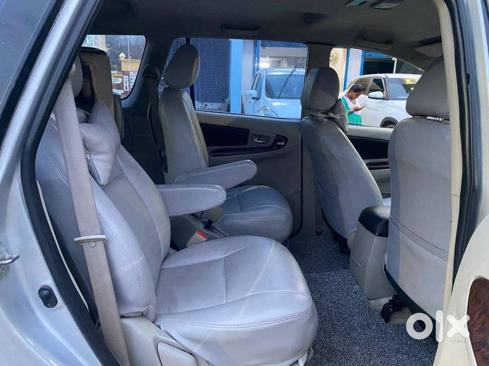 Toyota Innova 2.5 V 7 Str, 2013, Diesel