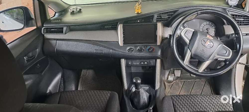 Toyota Innova Crysta 2018(re) Diesel Well Maintained.