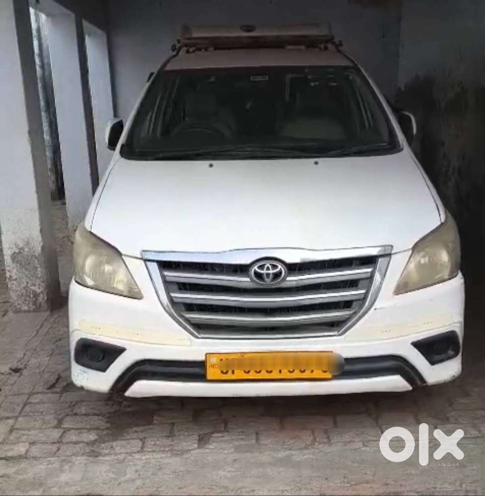 Innova 7 Seater 2012 Model