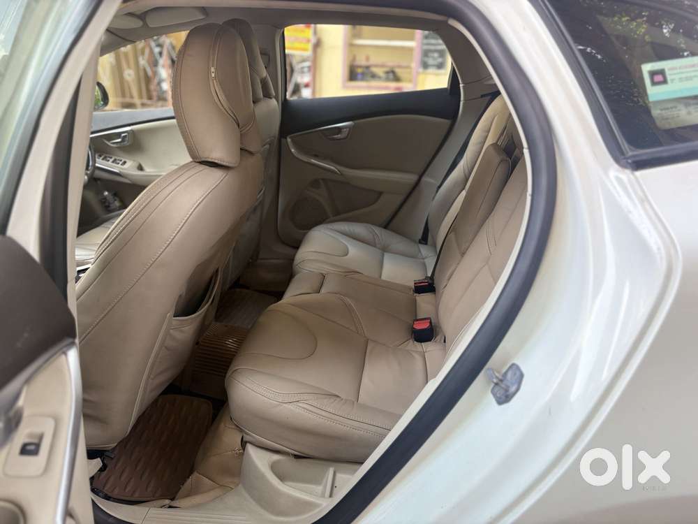 Volvo V40 Cross Country D3, 2015, Diesel