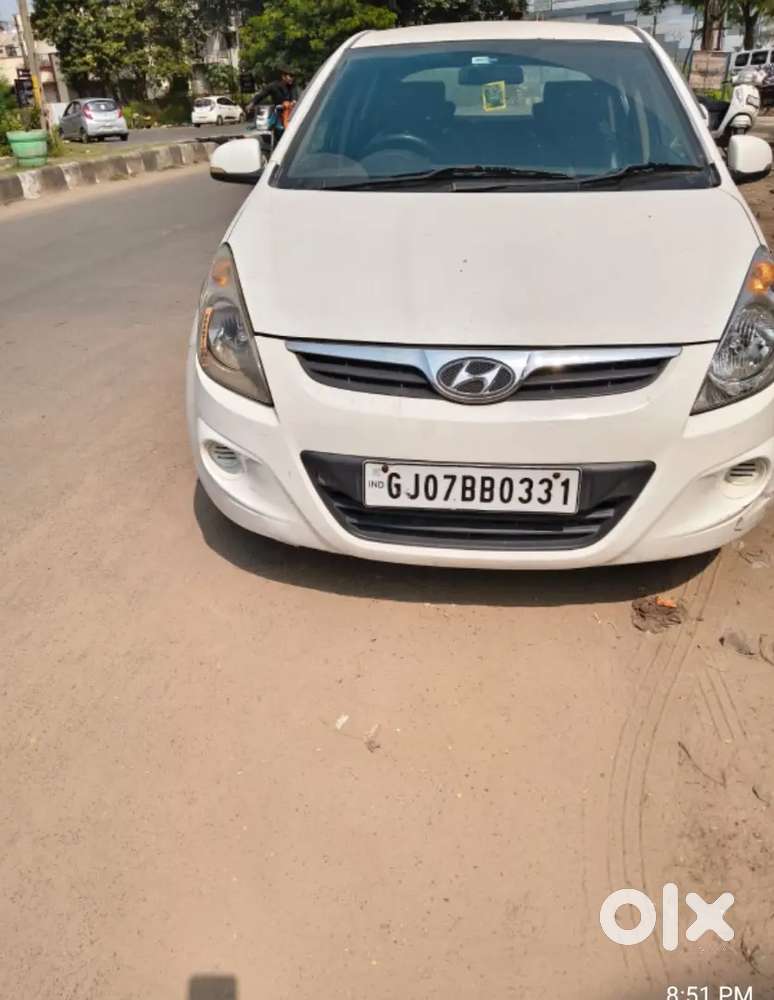 Hyundai New I20 2012 Petrol 70000 Km Driven