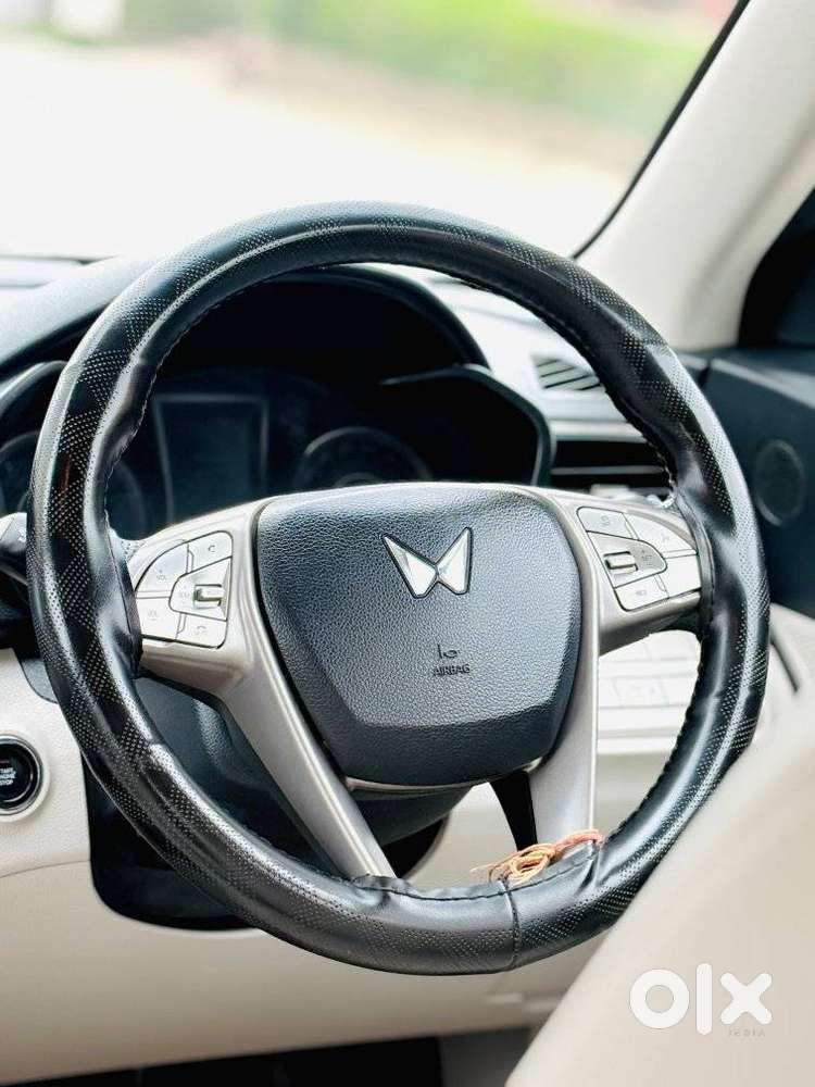 Mahindra Xuv300 W8 Option Diesel, 2023, Diesel