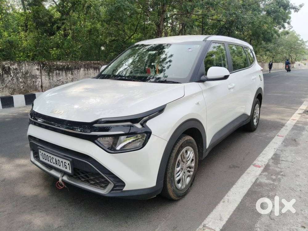 Kia Carens 1.4 Luxury 7 Str, 2022, Petrol