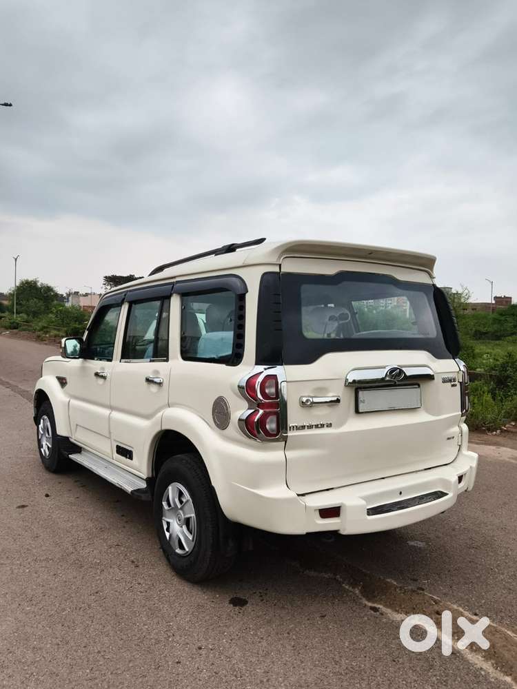 Mahindra Scorpio 2018 Diesel 72000 Km Driven