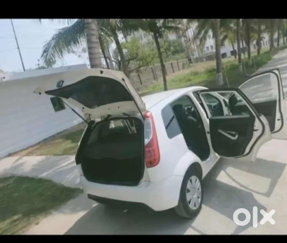 Ford Figo Petrol Zxi 2012 Manual