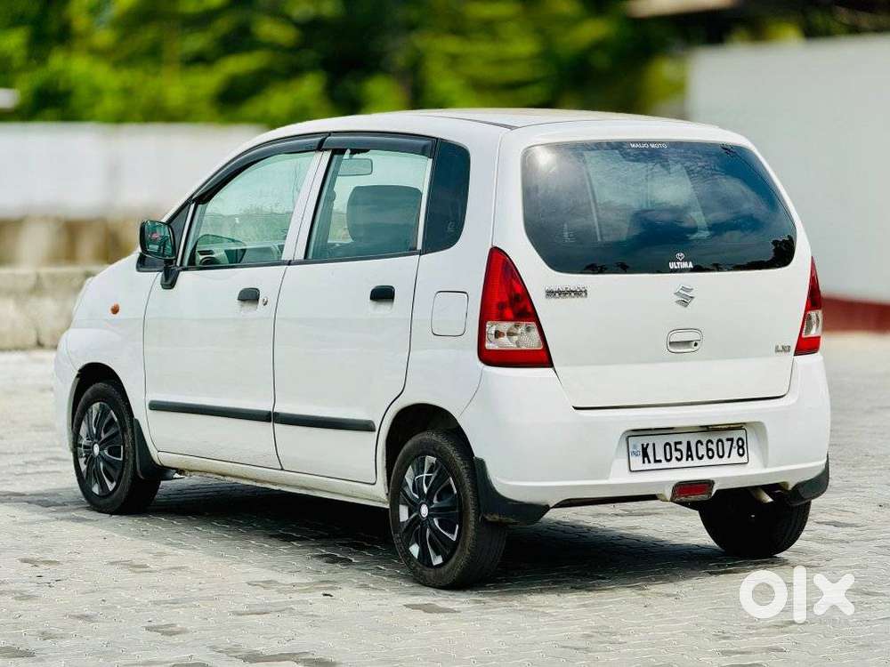Maruti Suzuki Zen Estilo Lxi Bs Iv, 2011, Petrol