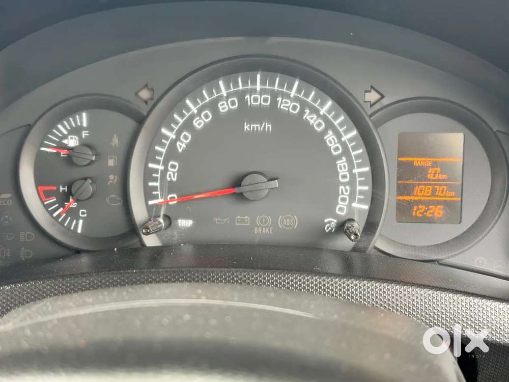 Maruti Suzuki Swift Vxi, 2013, Petrol