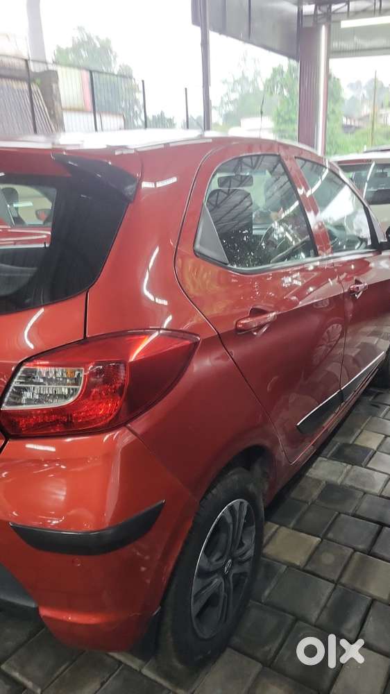 Tata Tiago 1.2 Revotron Xza, 2019, Petrol