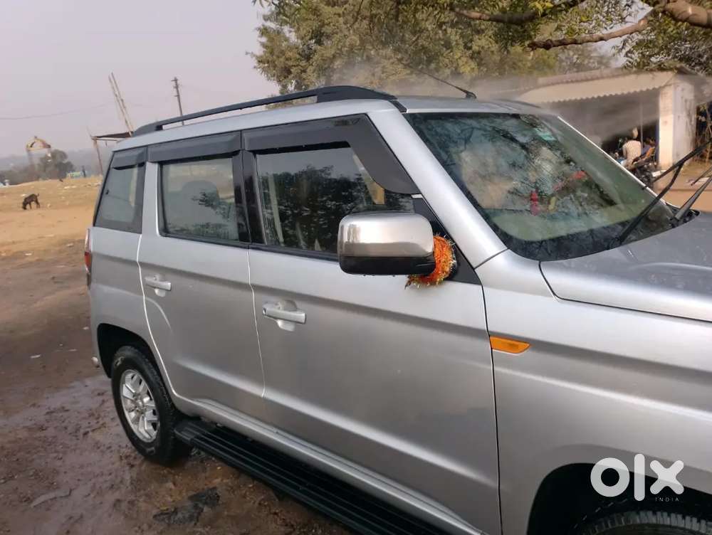 Mahindra Tuv 300 2017