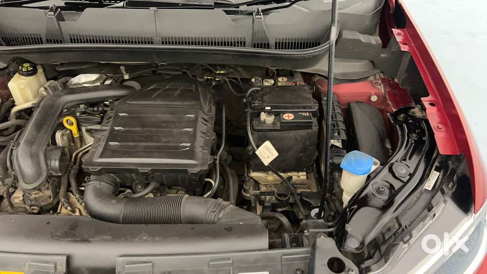 Volkswagen Taigun Topline 1.0 Tsi At (electric Seats), 2022, Petrol